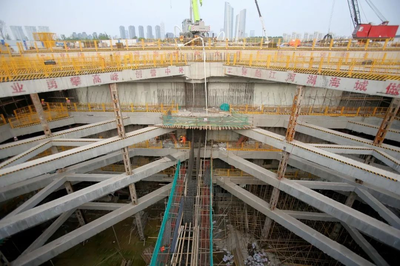 长江一大型桥梁建设工程完成重点建设